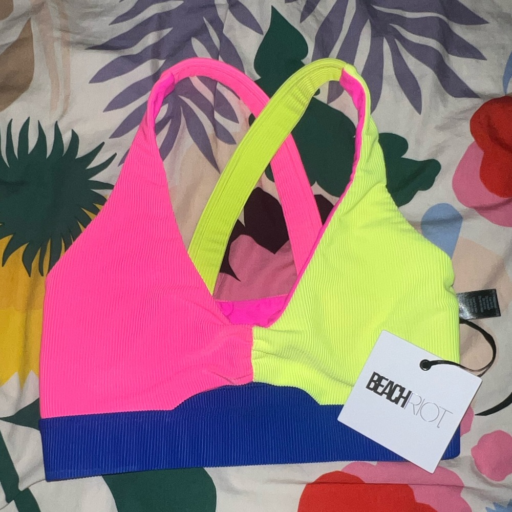 beach riot workout top
